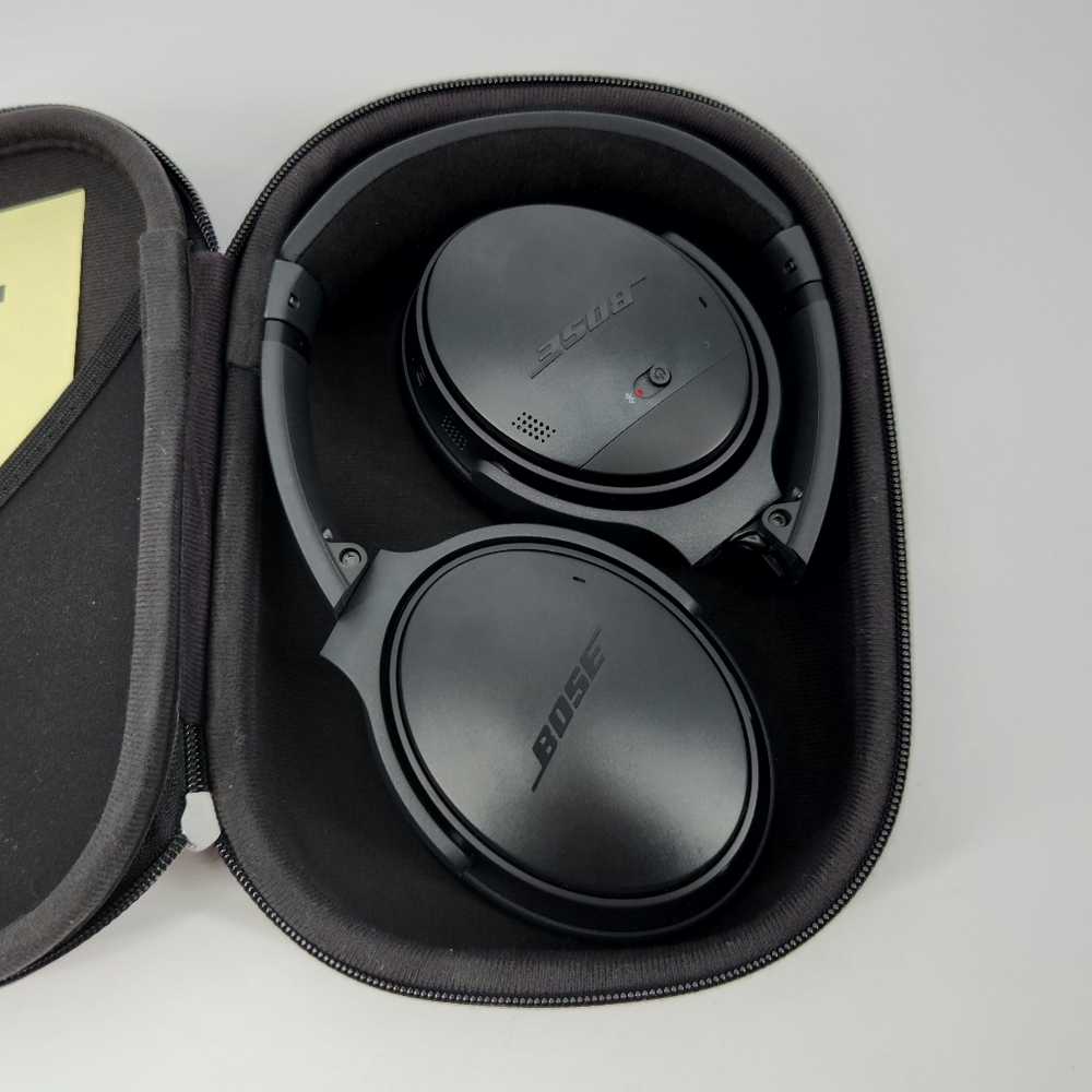Bose QuietComfort 35 II Wireless Noise Cancelling Headphones - Black w/ Case #5